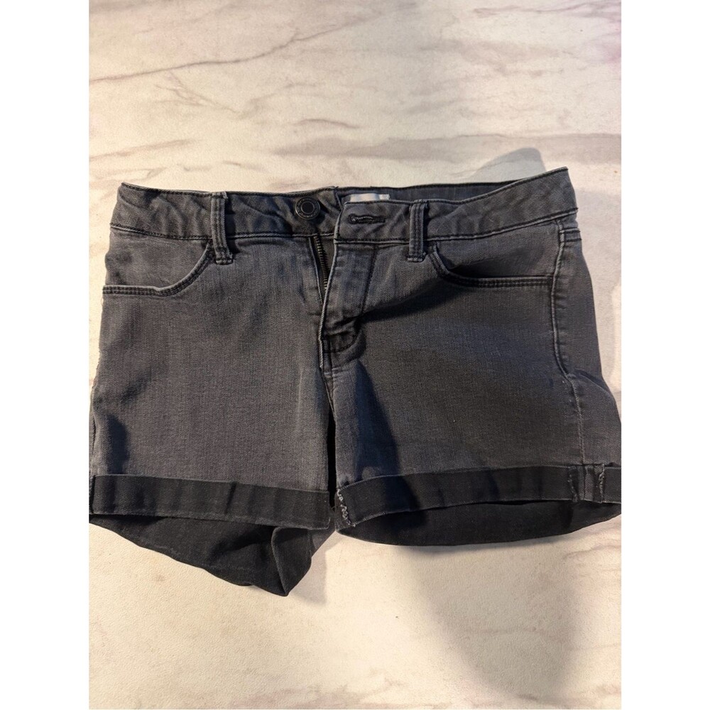 SO Women's Charcoal Gray Denim Cuffed Shorts